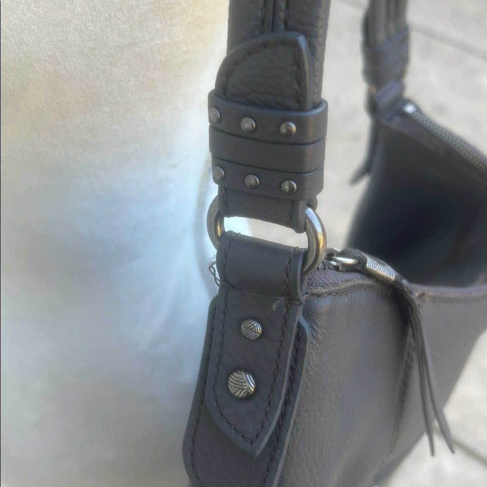 The Sak Grey Leather Shoulder Purse - Picture 7 of 9